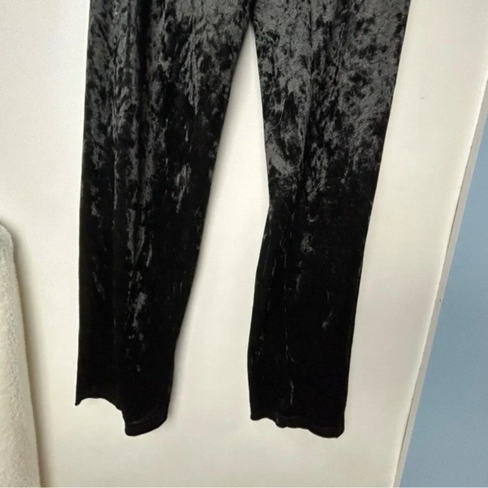 JV Joan‎ Vase Black Crushed Velvet 2PC Loungewear Pajamas Set Medium